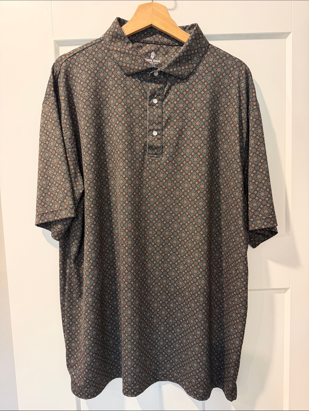 Men’s Like New Iron Oak “Badland”Polo Shirt